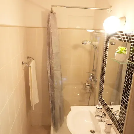 Bucharest Central Studio Apartment